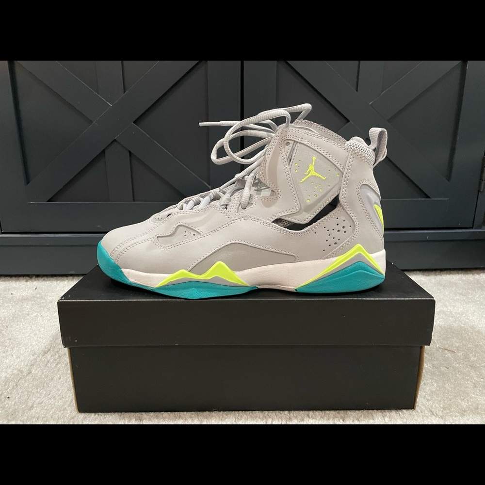 Jordan True Flight